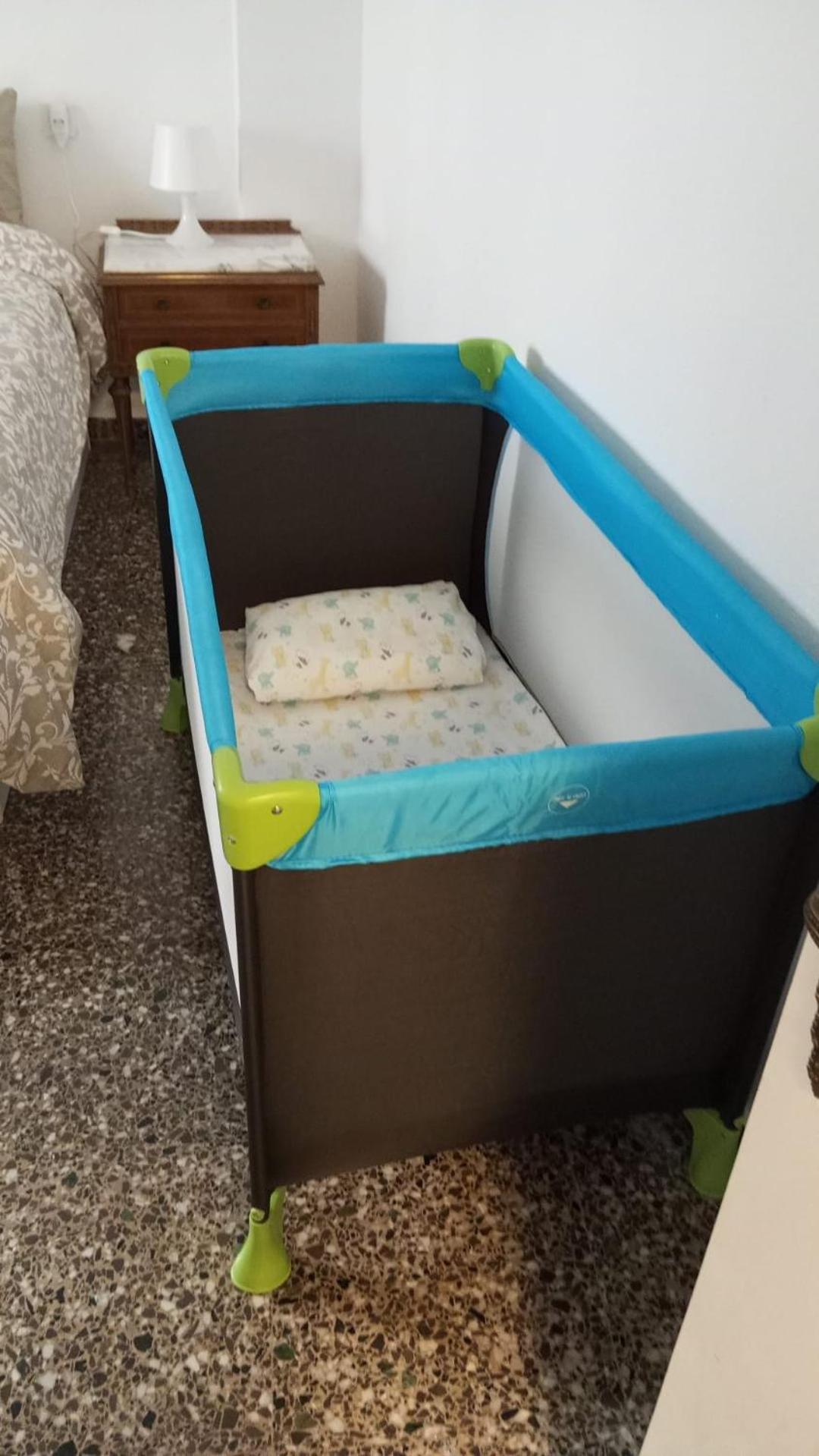 Centrally-Located, Spacious Flat At Historic Centre & Short Walk To Beach 알리칸테 외부 사진